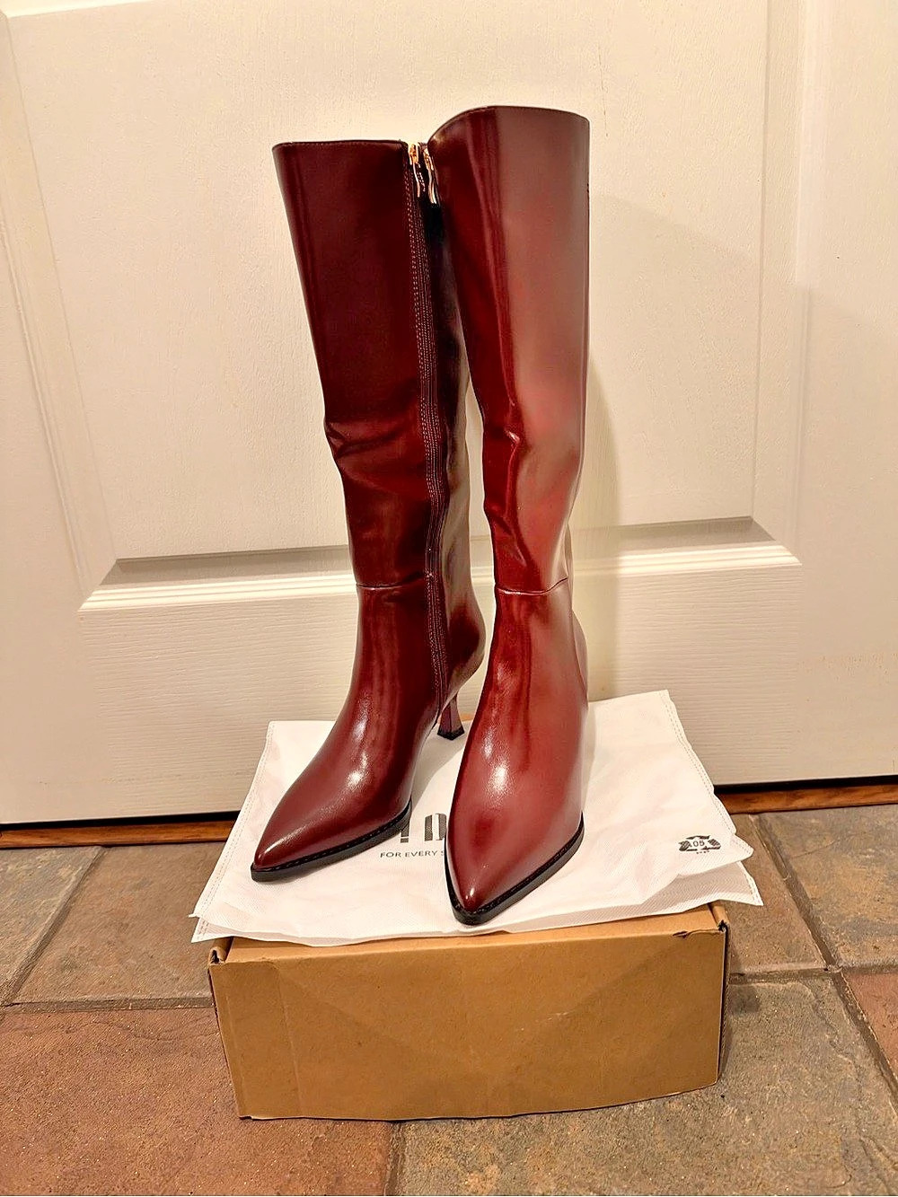 IDIFU Heeled Boots in Burgundy New